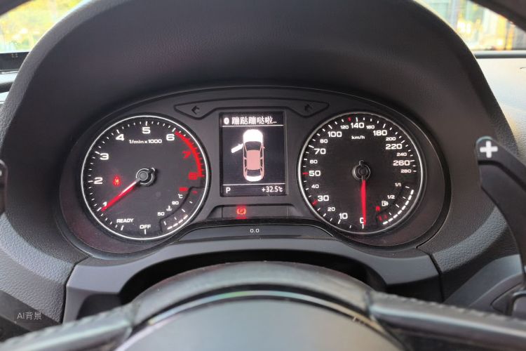 Audi A3 2018 car image #13