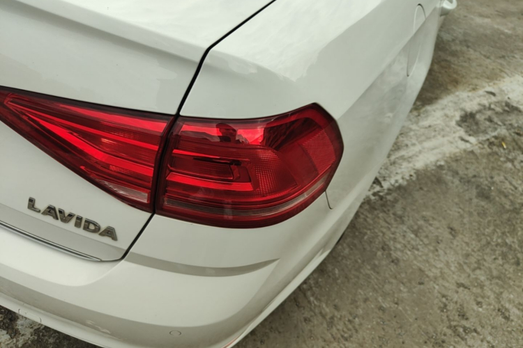 Volkswagen Lavida 2018 car image #8