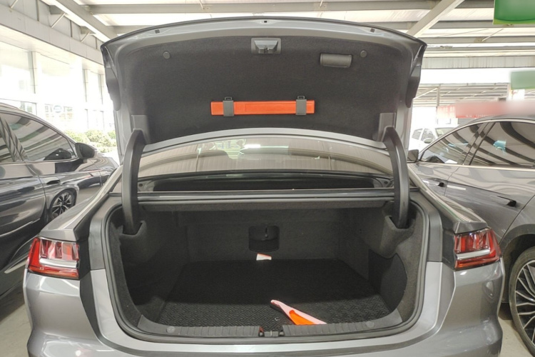 BYD Han 2021 #19 BYD Han 2021 car image #19