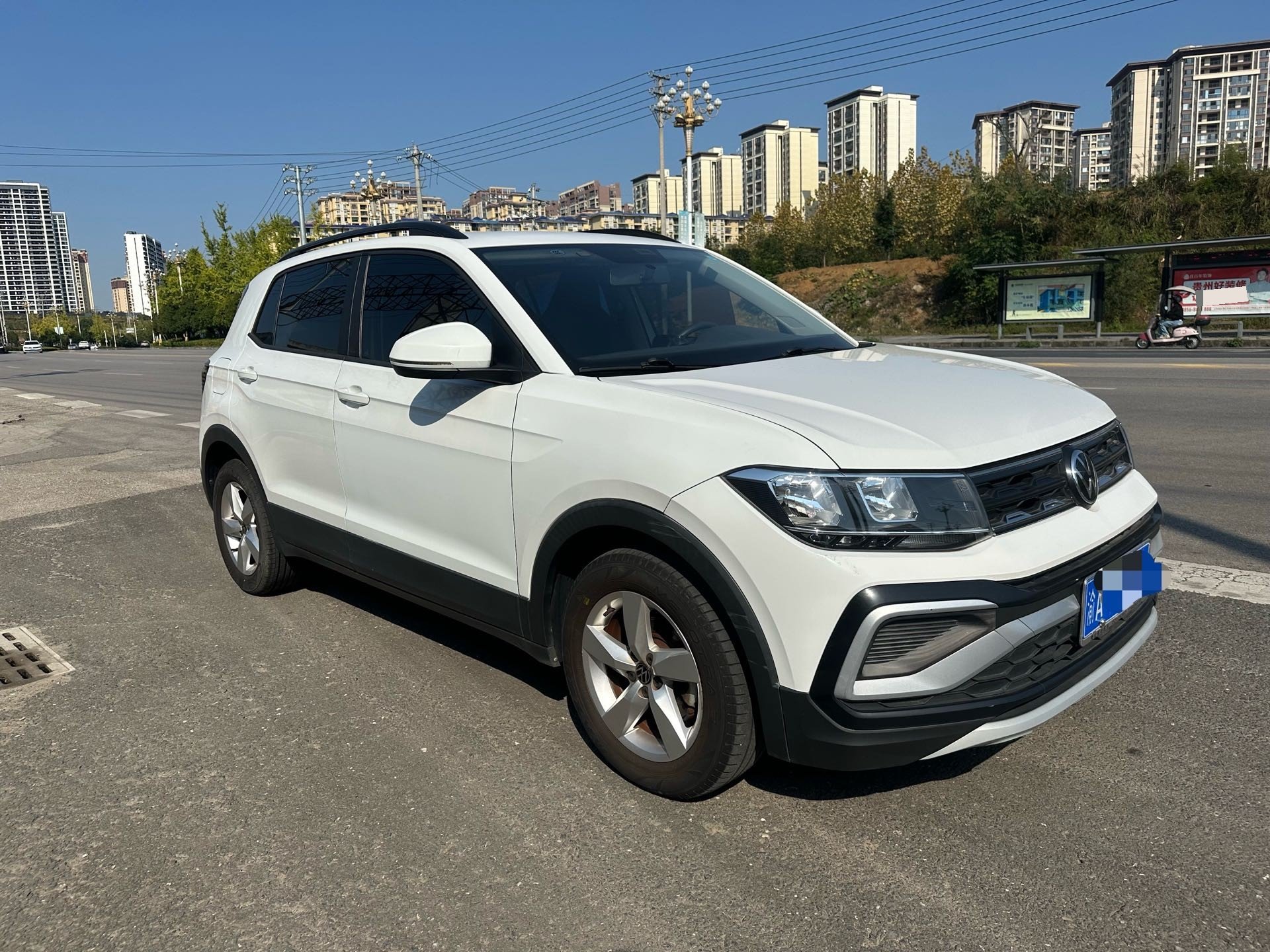 Volkswagen T-Cross 2023 car image #3