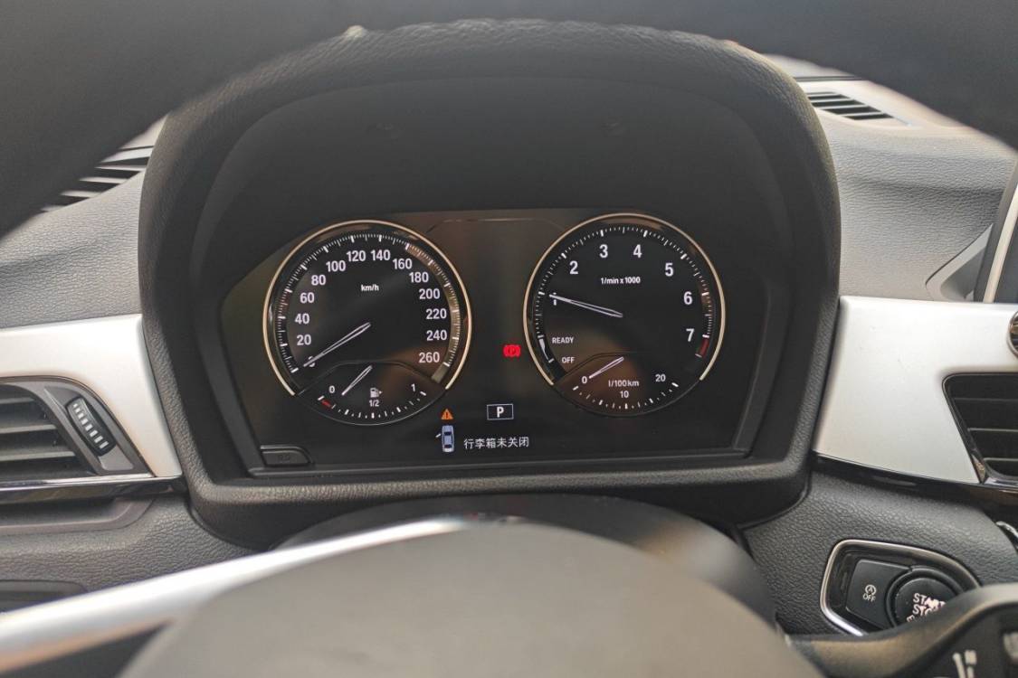BMW X1 2018 #25 BMW X1 2018 immagine di auto #25