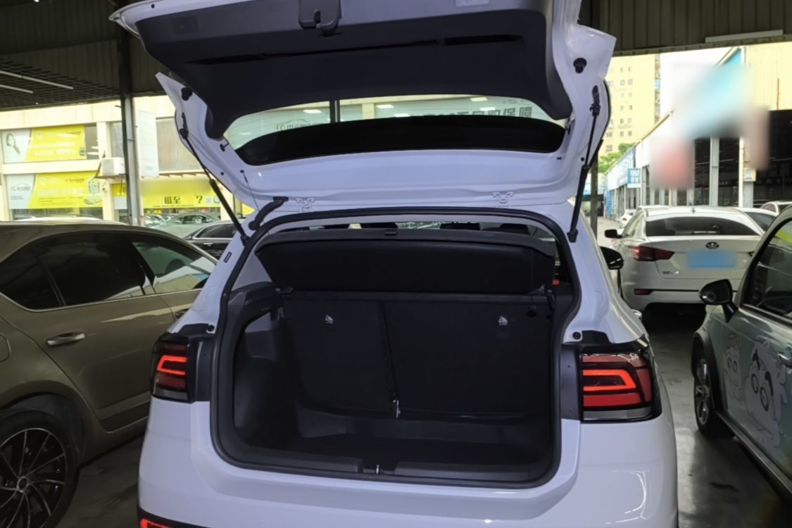 Volkswagen T-Cross 2020 immagine di auto #10