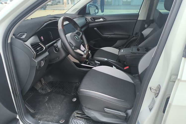 Volkswagen Tacqua 2020 immagine di auto #15