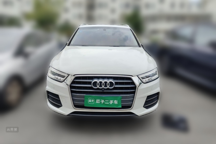 Audi Q3 2018 car image #3