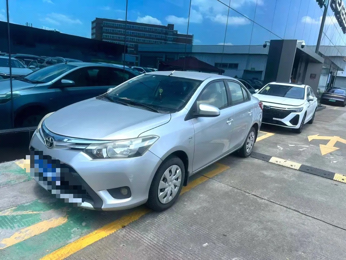 Toyota Vios 2015 Toyota Vios 2015 car image