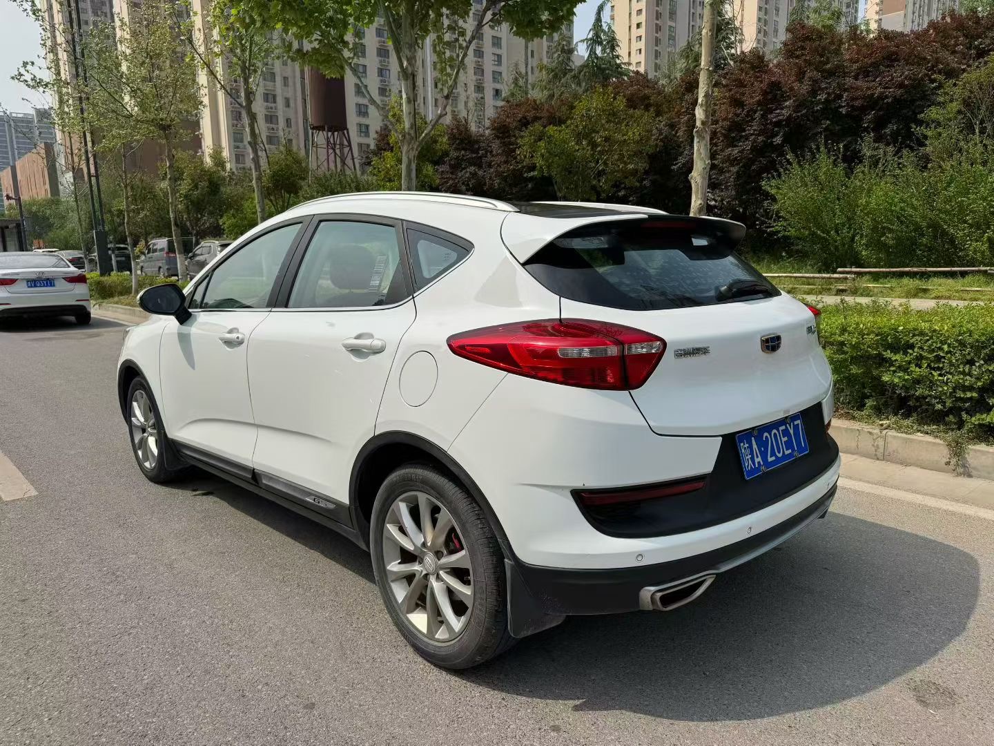 GEELY Emgrand GS 2017 immagine di auto #7