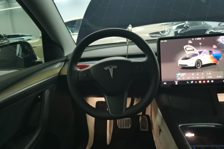 Tesla Model Y 2023 #11 Tesla Model Y 2023 immagine di auto #11