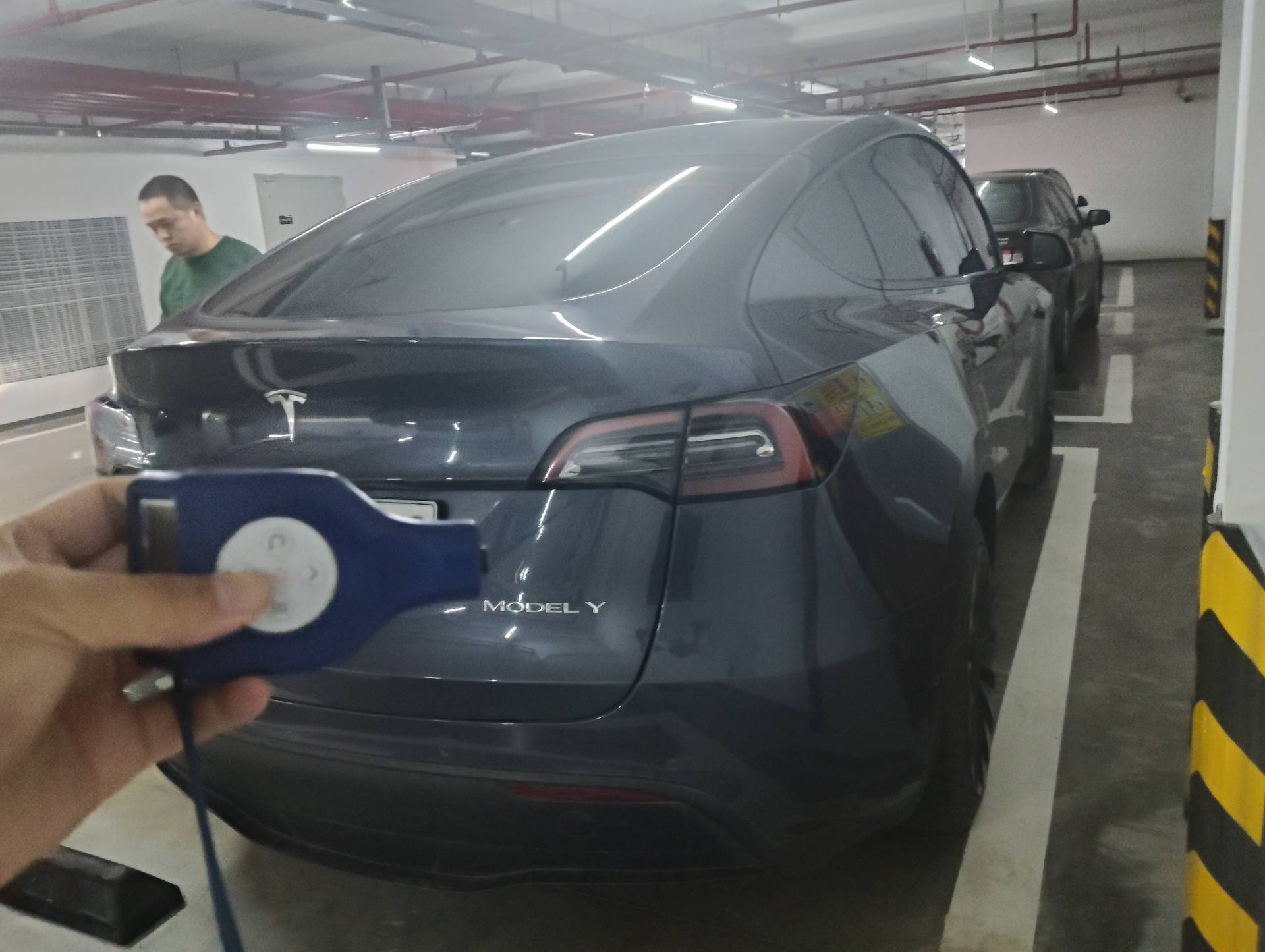 Tesla Model Y 2022 car image #7