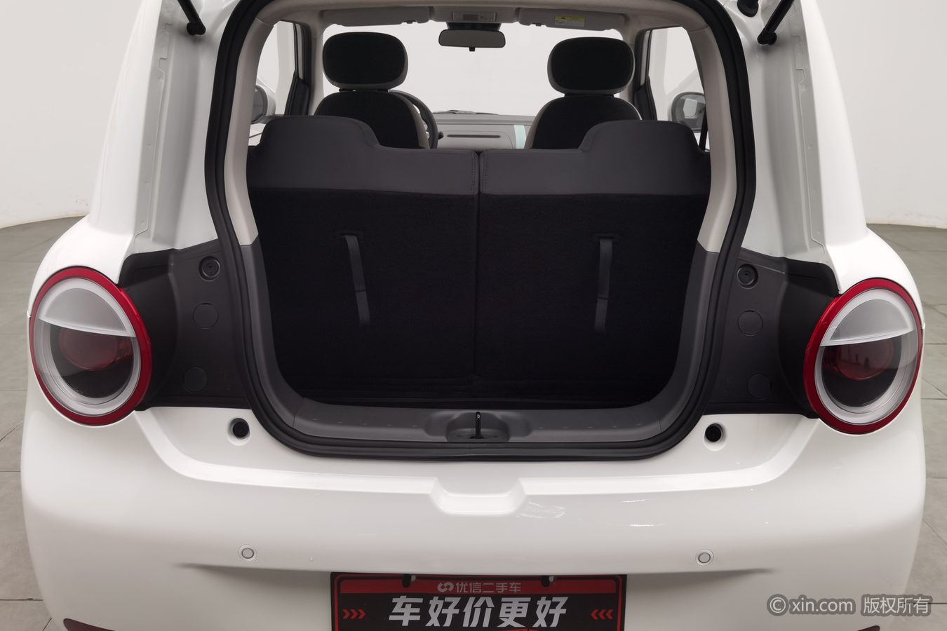 2025 car image #17