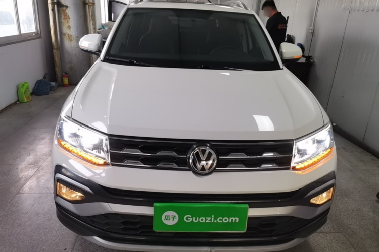 Volkswagen T-Cross 2020 #3 Volkswagen T-Cross 2020 car image #3
