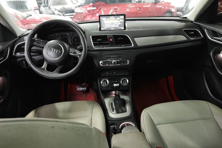 Audi Q3 2015 #10 Audi Q3 2015 car image #10
