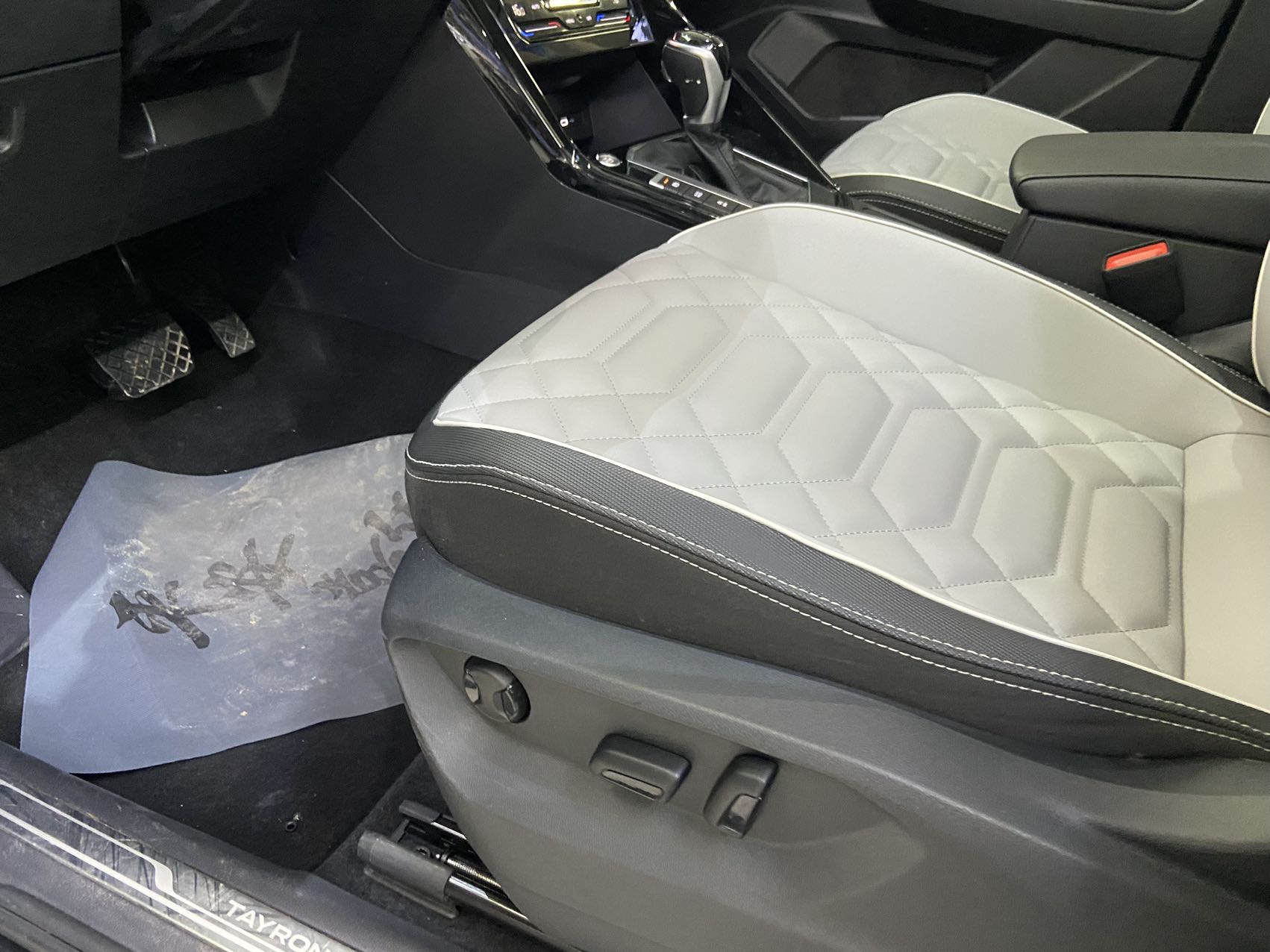 Volkswagen Tayron 2022 car image #15
