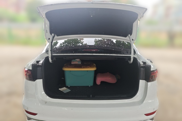 GEELY Emgrand 2023 car image #21