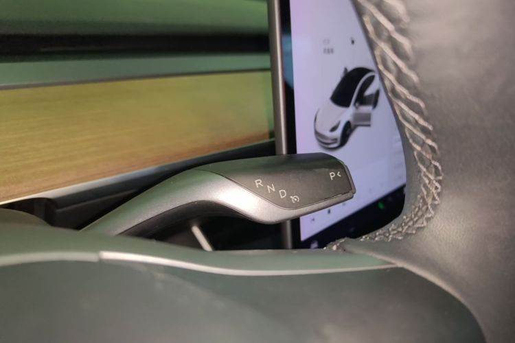Tesla Model 3 2020 #14 Tesla Model 3 2020 car image #14