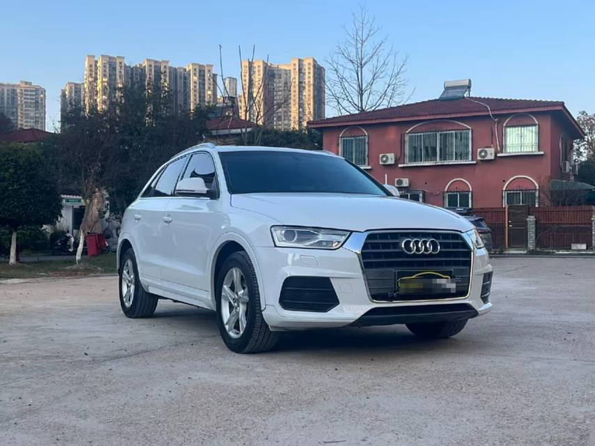 Audi Q3 2017 car image #5