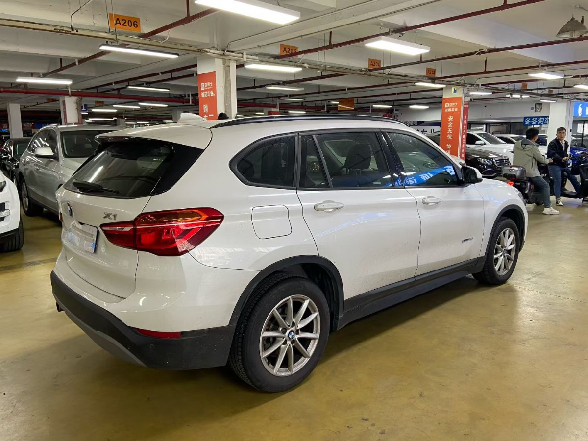 BMW X1 2018 #3 BMW X1 2018 car image #3
