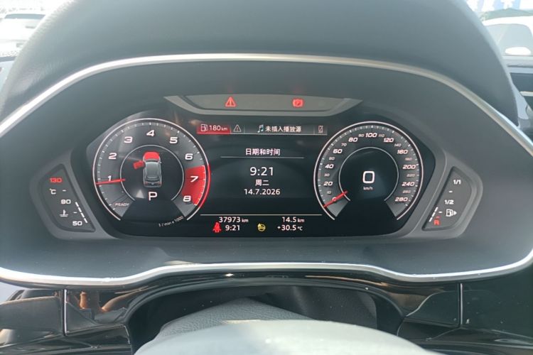 Audi Q3 2022 car image #12