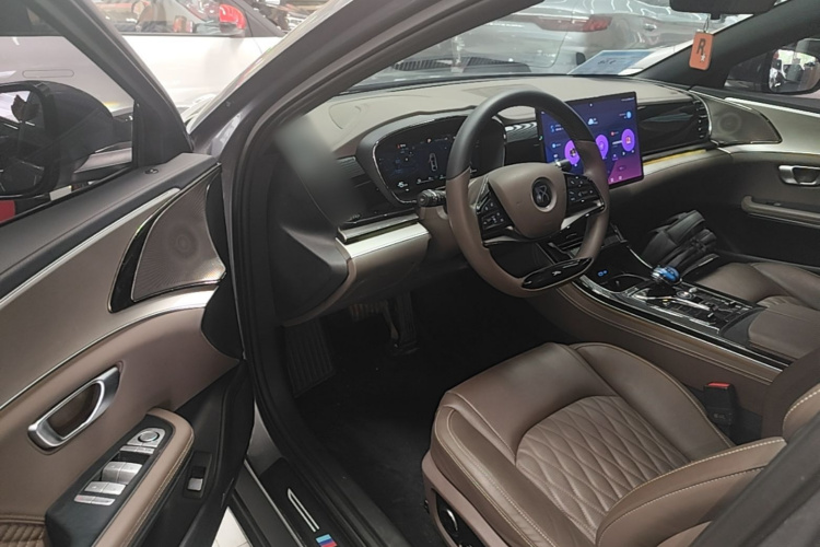 BYD Han 2023 car image #16