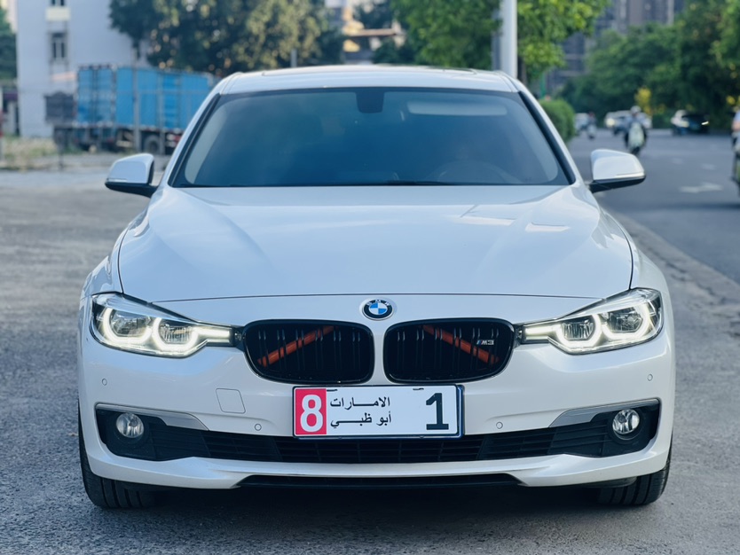 BMW 3 Series 2018 #2 BMW 3 Series 2018 car image #2