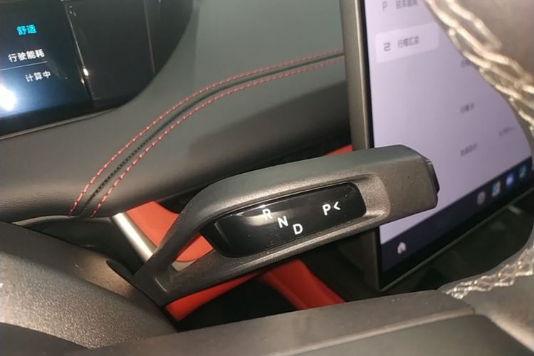 MI SU7 2025 image de voiture #14