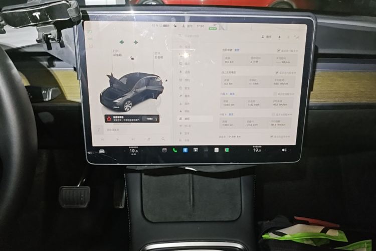 Tesla Model Y 2022 immagine di auto #13