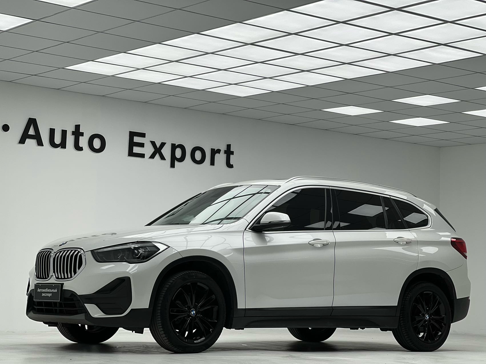 BMW X1 2021 BMW X1 2021 car image