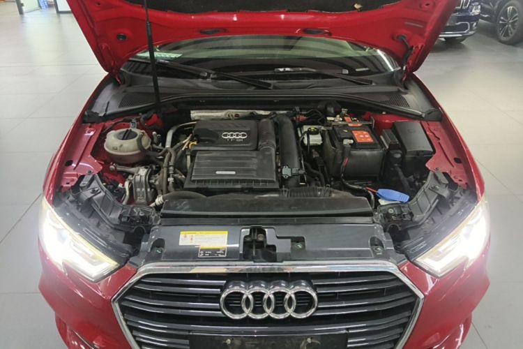 Audi A3 2018 car image #22