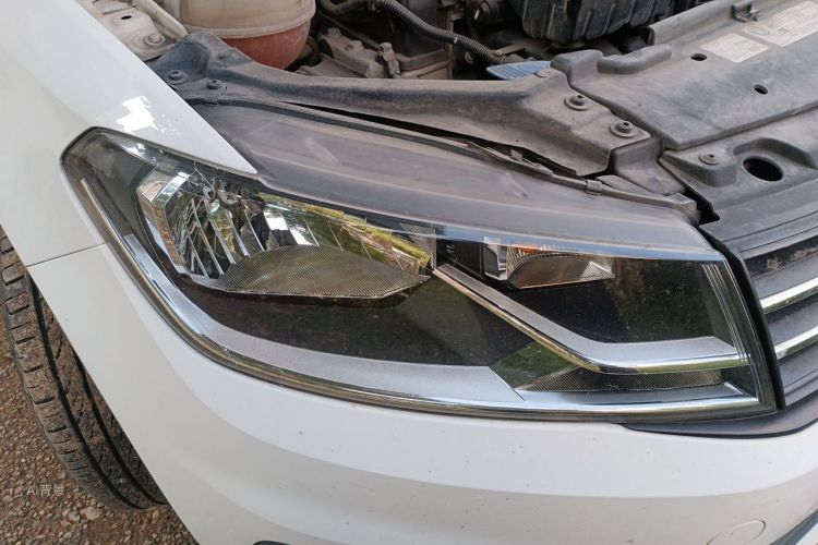 Volkswagen Santana 2016 car image #8