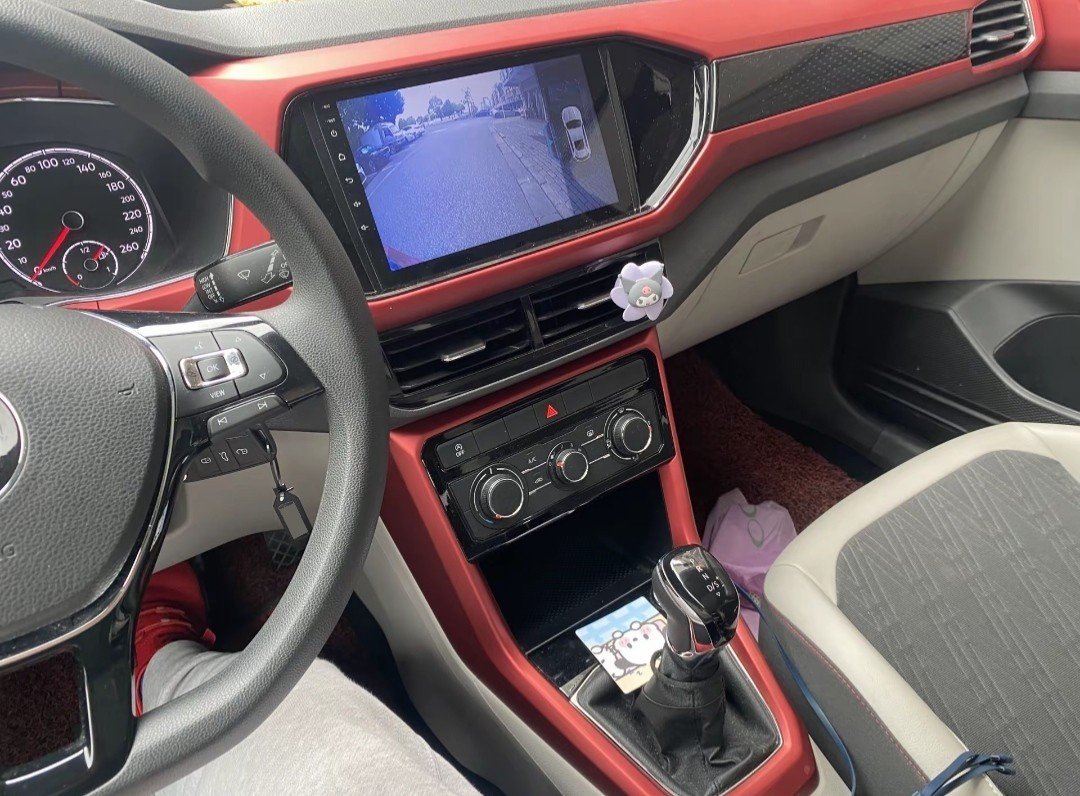 Volkswagen T-Cross 2022 car image #5