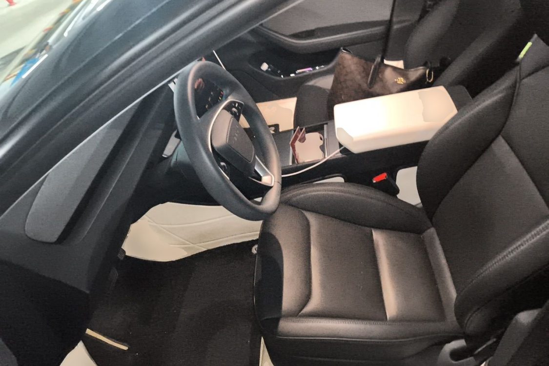 Tesla Model 3 2024 #18 Tesla Model 3 2024 car image #18