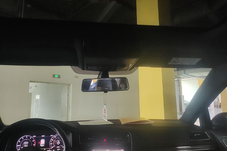 Volkswagen Golf 2020 car image #18