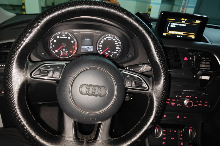 Audi Q3 2017 #11 Audi Q3 2017 car image #11