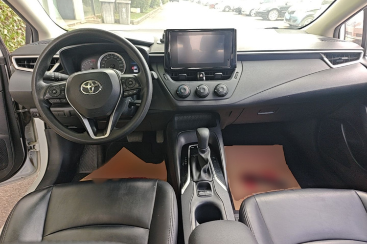 Toyota Corolla 2023 car image #10