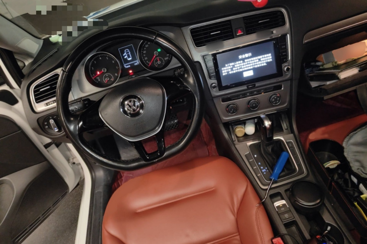 Volkswagen Golf 2014 car image #15