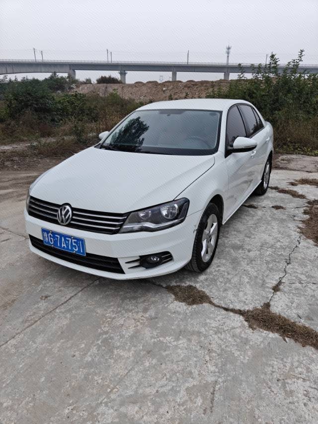 Volkswagen Bora 2016 car image 