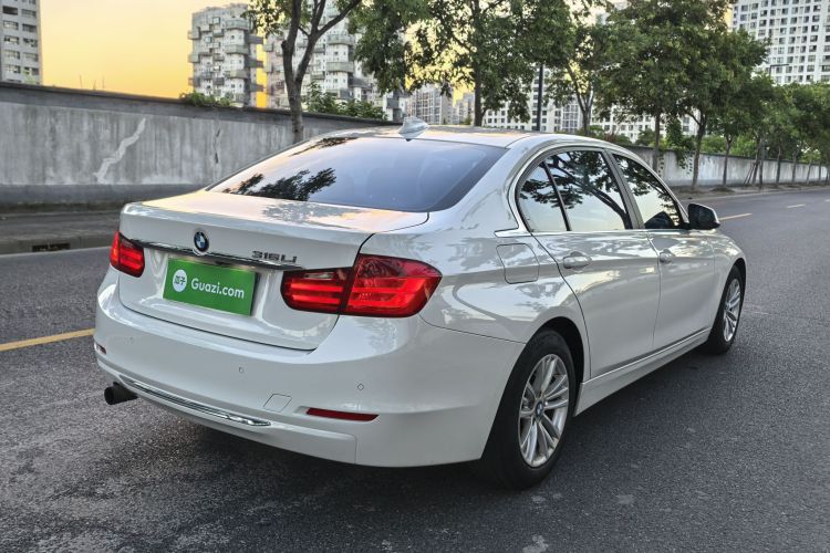 BMW 3 Series 2017 #8 BMW 3 Series 2017 car image #8