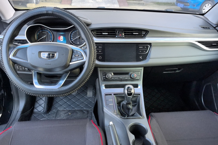 GEELY Emgrand 2019 immagine di auto #11