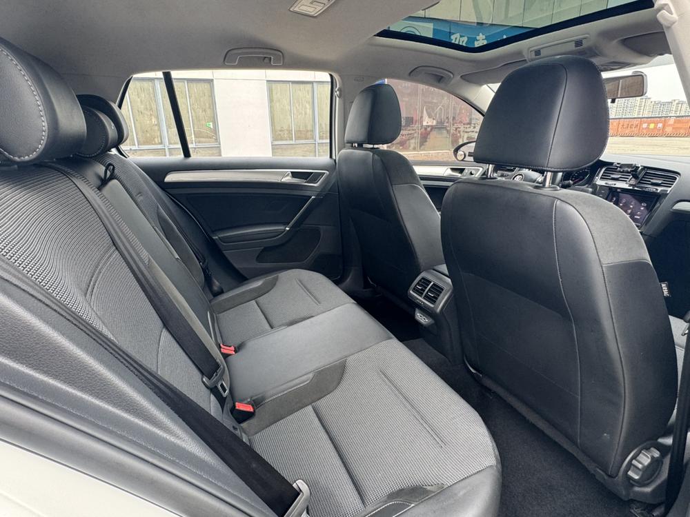 Volkswagen Golf 2019 #19 Volkswagen Golf 2019 car image #19