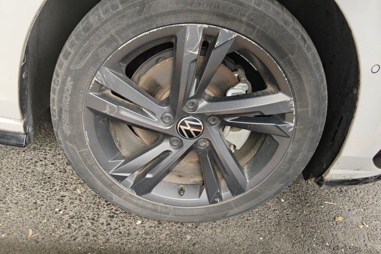 Volkswagen Golf 2022 car image #6