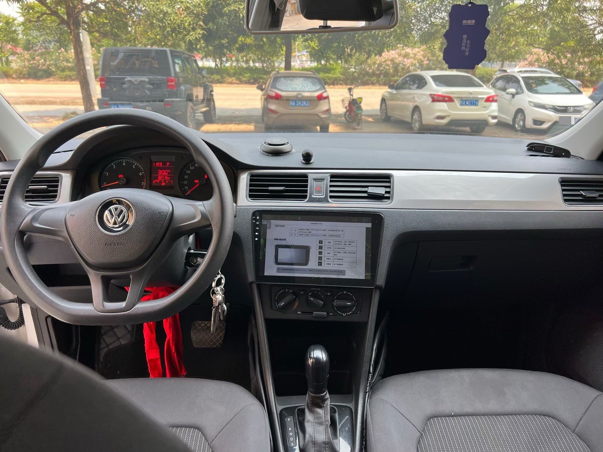 Volkswagen Santana 2016 car image #5