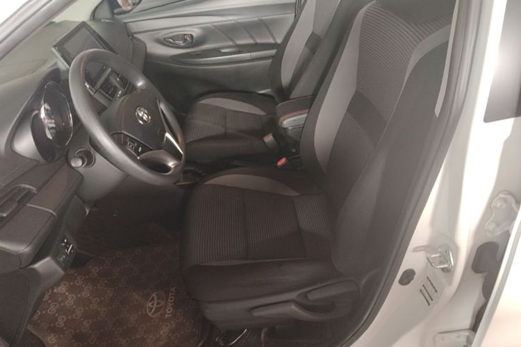 Toyota Vios 2023 immagine di auto #15