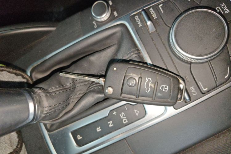 Audi A3 2016 #9 Audi A3 2016 car image #9