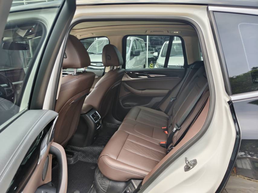 BMW iX3 2021 car image #4
