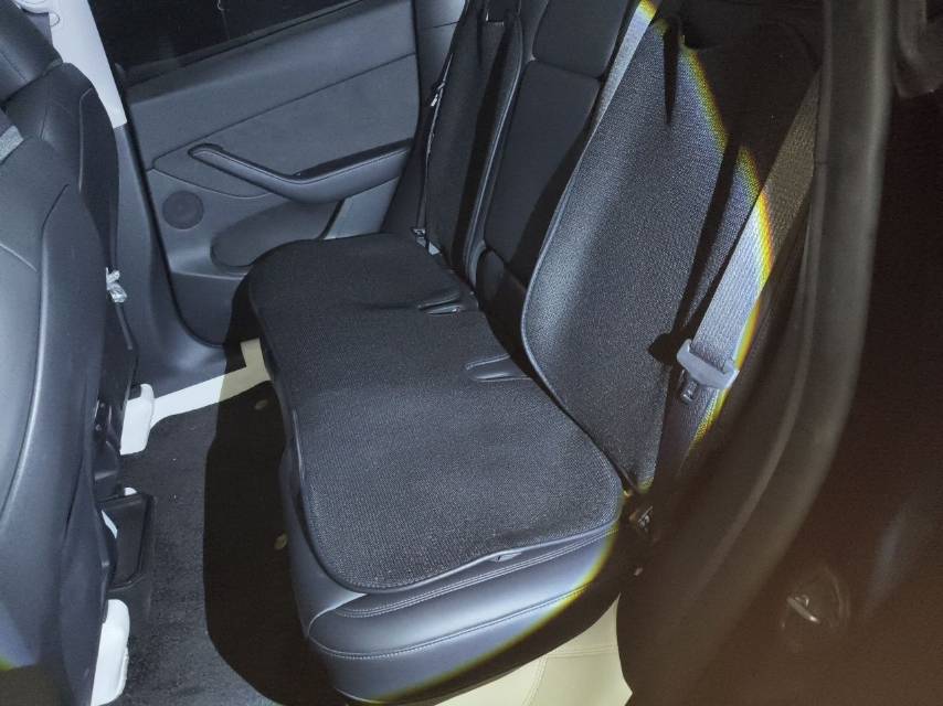 Tesla Model Y 2024 car image #4
