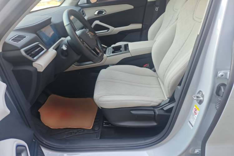 BYD YuanUP 2025 car image #15