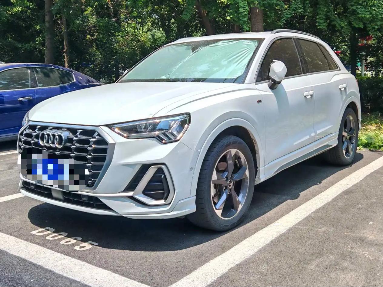 2022 2022 immagine di auto