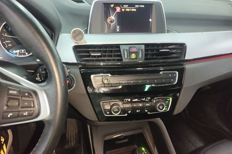 BMW X1 2017 #13 BMW X1 2017 immagine di auto #13