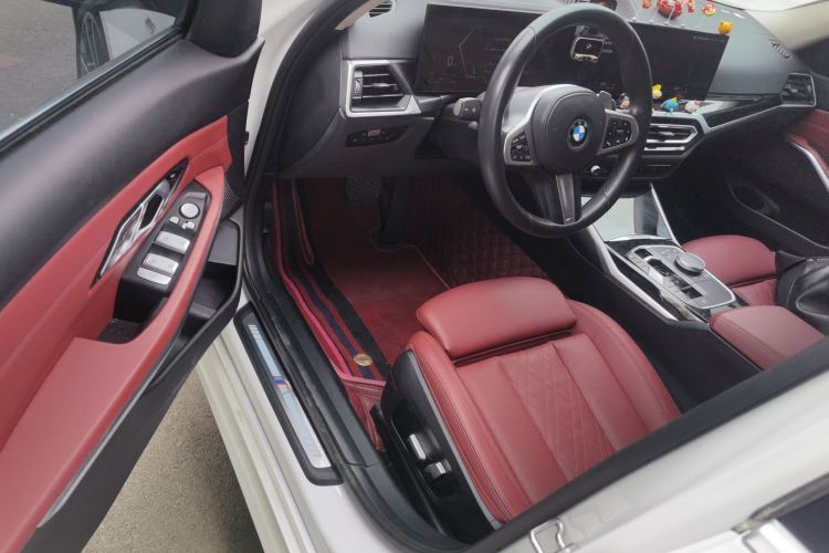 BMW 3 Series 2023 car image #18