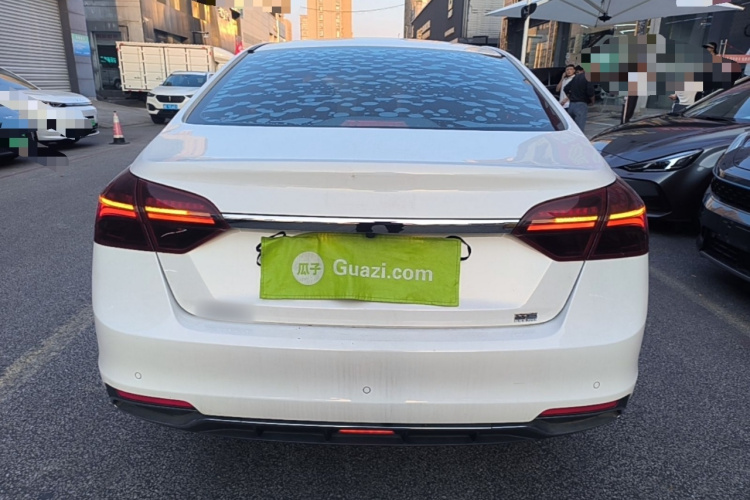 GEELY Emgrand 2021 car image #6