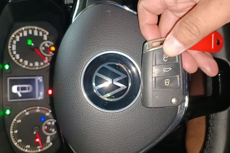 Volkswagen Bora 2021 car image #14